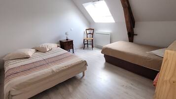 3 chambres, Wi-Fi gratuit, draps fournis