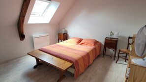 3 bedrooms, free WiFi, bed sheets - Gîte de la Basse Roche (Souge)