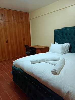 2 Schlafzimmer, Bügeleisen/Bügelbrett, WLAN, Bettwäsche