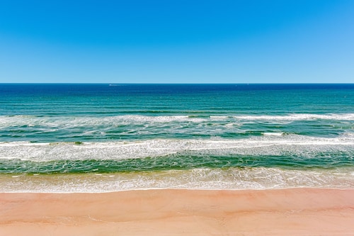 Direct, Oceanfront Home-MIL Suite-Ocean Oasis