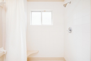 Hair dryer, towels - Direct, Oceanfront Home-MIL Suite-Ocean Oasis (Port Orange)