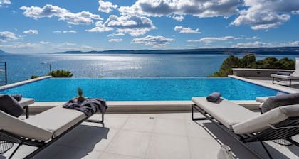 Luxury villa Euphorica Omis with pool, jacuzzi, sauna, gym