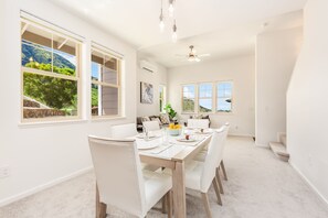 Dining - Tranquil Vacation Home in Makaha Valley Near Beach w/Exterior Dining & Bbq (Waianae)