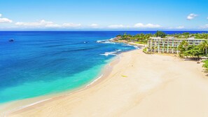 Beach nearby - Tranquil Vacation Home in Makaha Valley Near Beach w/Exterior Dining & Bbq (Waianae)