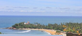 Far Horizons Villa by Angel