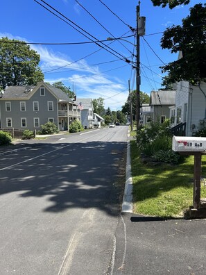 Exterior - Cozy 3BR Beach House by the Sea (Old Orchard Beach)