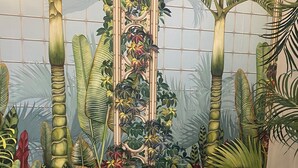 Interior detail - Tiger Inn Hotel (Merthyr Tydfil)