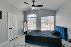 3 bedrooms, bed sheets