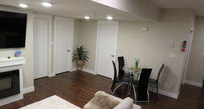 Platinum Suite in Exclusive Rosewood! Near Costco, Gas, Parks, Bank & Groceries