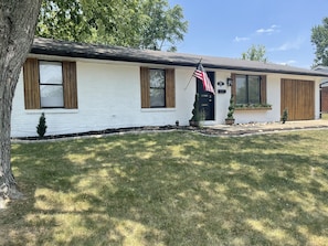 Exterior - Awesome Pool Home in Huber Heights! (Dayton)