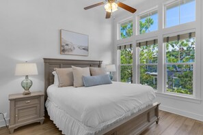 3 bedrooms, iron/ironing board, free WiFi, bed sheets - Salt & Sand 30A - 3br/2.5ba Luxury Home+Golf Cart (WaterSound)