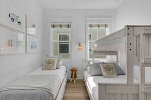 3 habitaciones, tabla de planchar con plancha y wifi gratis 