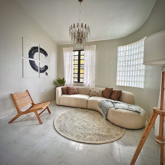 10-minute To The Beach From This Spacious House For 12 Persons - Puerto Rico