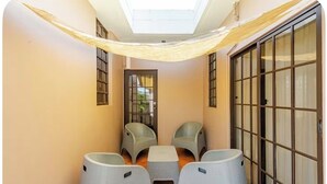 Terrace/patio - 10-minute to the beach from this spacious house for 12 persons (Quebradillas)