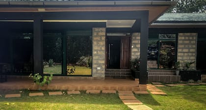 Stunning Karen Home With Modern Amenities