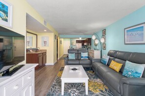 TV - Updated Oceanfront 721 at Sands Beach Club (Myrtle Beach)