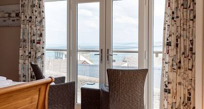 Unique 5-Bed House with Breathtaking Sea Views over New Quay