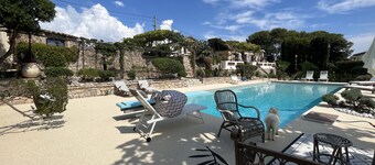 Magnifique Propriété Avec Très Grande Piscine vue mer Panoramique