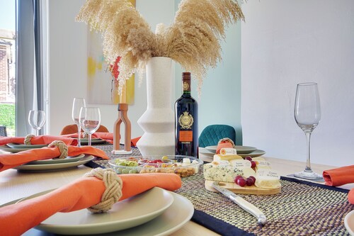 Sea-esta | 4BR Family Home w/ Garden, Game Room & EV Charger - Coastal Escape