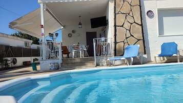 Piscine extérieure