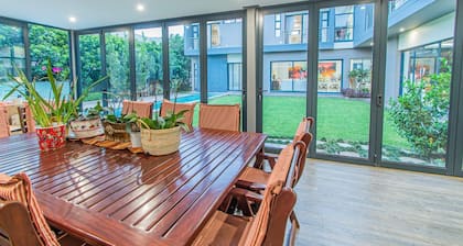 6 Bedroom House in Umhlanga