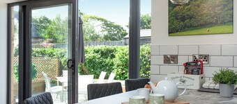 Brook Cottage-UK44378