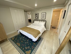 2 makuuhuonetta, työpöytä, silitysrauta/-lauta, Wi-Fi