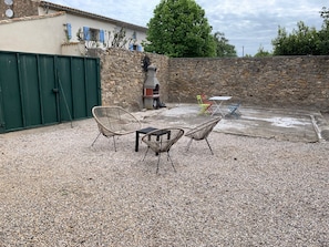 Terrace/patio - Maison de Village Avec Deux Cours (Fontcouverte)