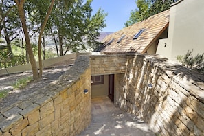Front of property - Lake View House (Cape Town)