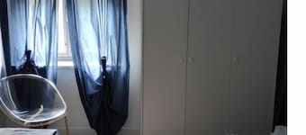 Apartment within walking distance of downtown. Close to the train station and downtown