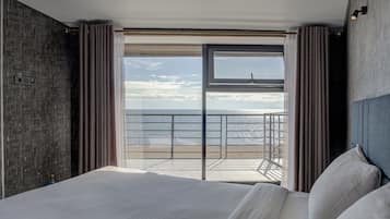 Basic Double Room | Minibar, desk, laptop workspace, free WiFi