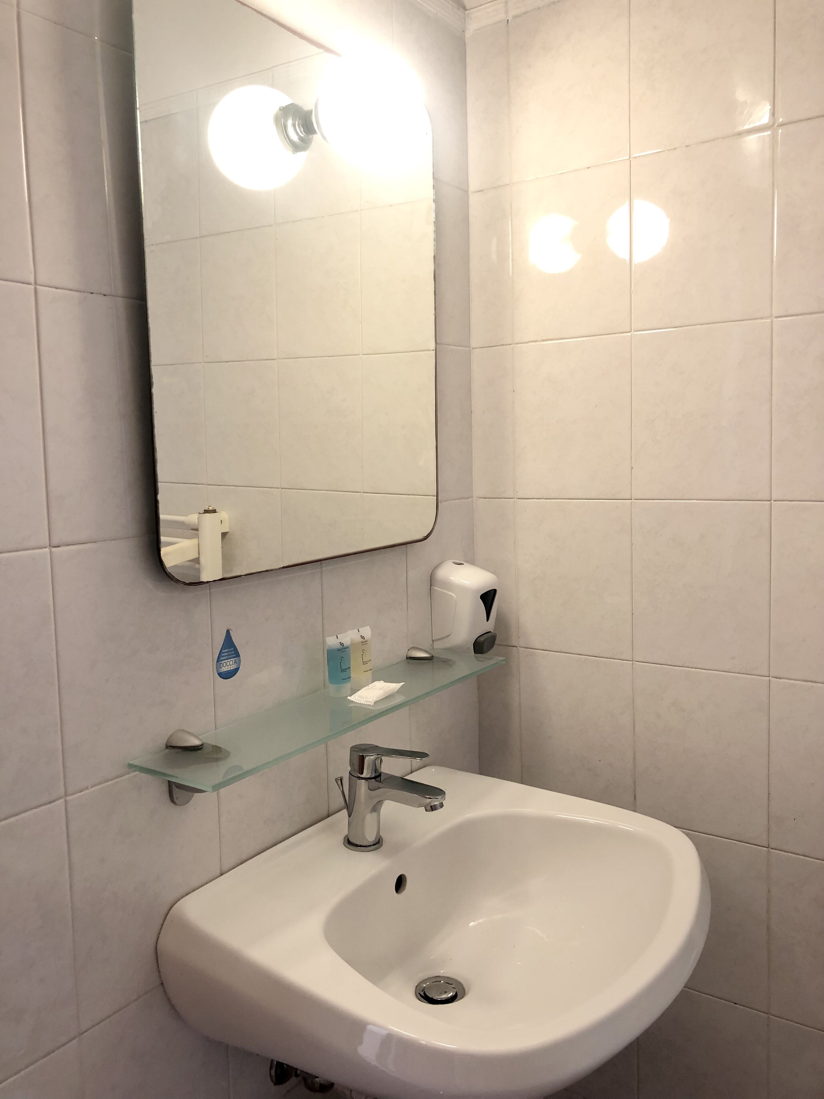 Classic-Doppel- oder -Zweibettzimmer | Badezimmer