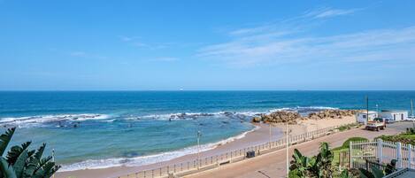 Apartment (2 Bedrooms) | Front of property