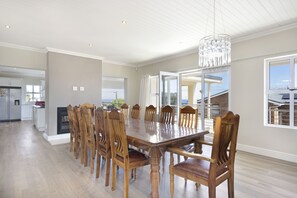 House (5 Bedrooms) | Interior - Ocean View Family Beach House (Hermanus)