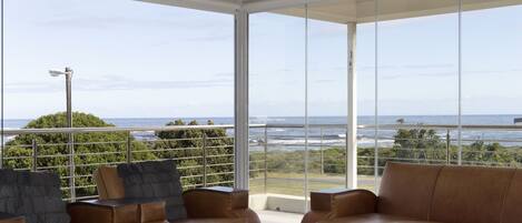 House (5 Bedrooms) | Front of property