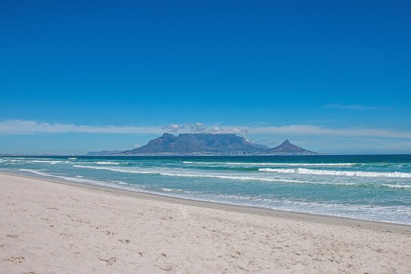 House (3 Bedrooms) | Interior - Island View 28 (Cape Town)