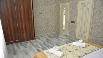 5 多间卧室、床单