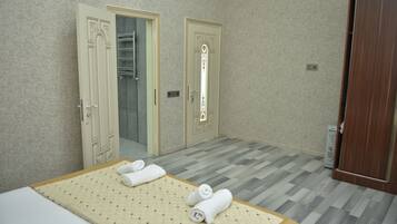 5 soverom og sengetøy