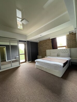 Classic Double Room | Desk, laptop workspace, blackout drapes, soundproofing - Vzmorie DeLuxe hotel  (Cholpon-Ata)