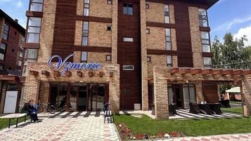 المنشأة من الخارج