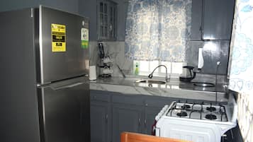 Mikroaaltouuni, uuni, liesi