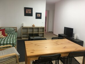 Dining - Casa Cerca Bañoles (Les Pedreres)