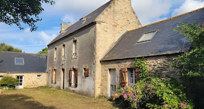 Ancienne Ferme Proche de la mer