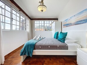 3 bedrooms, iron/ironing board, travel crib, free WiFi - Casa Moreira by Atlantic Holiday (Caniçal)