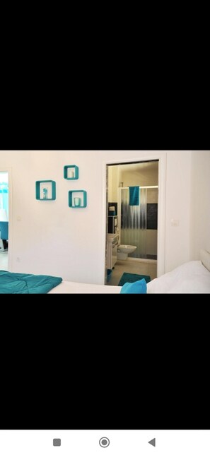 4 soverom, strykejern/-brett, wi-fi og sengetøy