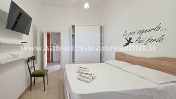 2 camere, una scrivania, ferro/asse da stiro, Wi-Fi gratuito