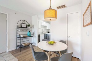 Condo, Multiple Beds, Balcony, Mountain View (Ozark Mountain Overlook) | Dining