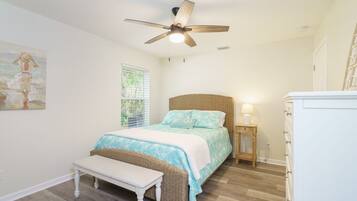 2 chambres, fer et planche à repasser, Wi-Fi gratuit, draps fournis