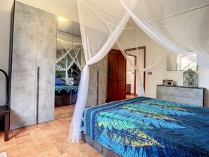 3 عدّة غرف نوم وواي فاي وملاءات أسرّة