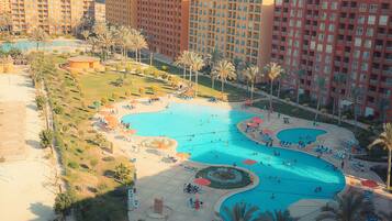 季節限定屋外プール